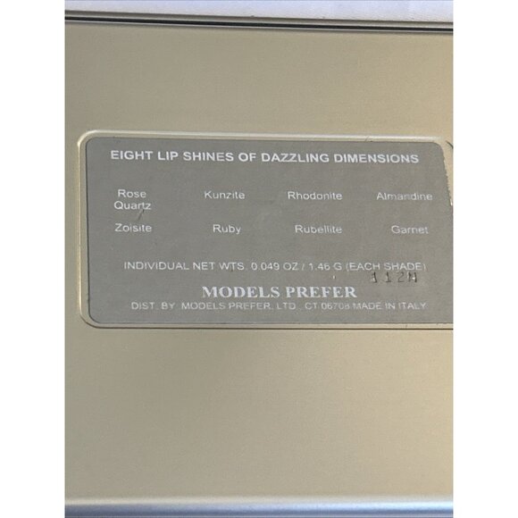 Models prefer eight lip shines of dazzling dimensions palette rose quartz ruby - Picture 12 of 12